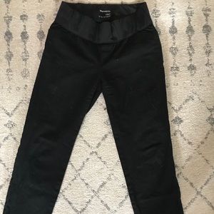 Gap maternity ankle pants